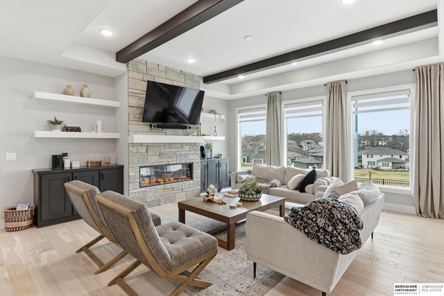 2708 N 186th Street, Omaha, NE 68022