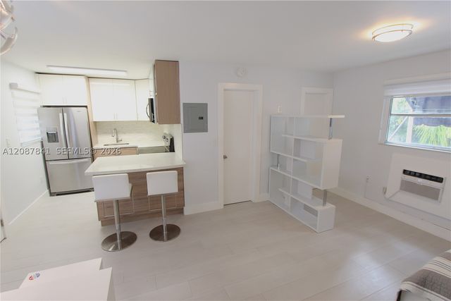 427 Santander Ave 202, Coral Gables, FL 33134