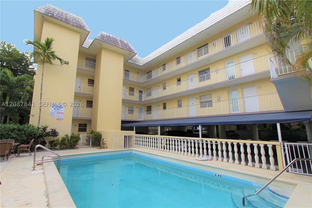 427 Santander Ave 202, Coral Gables, FL 33134