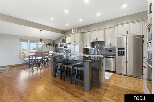 11796 Whitmore Street, Omaha, NE 68142