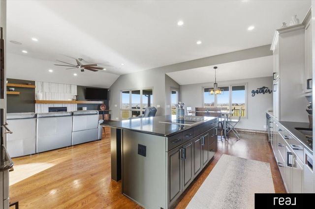 11796 Whitmore Street, Omaha, NE 68142