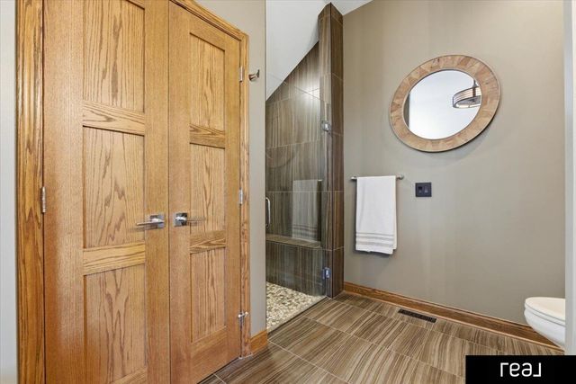 11796 Whitmore Street, Omaha, NE 68142