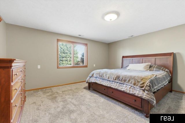 11796 Whitmore Street, Omaha, NE 68142