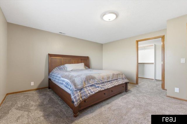 11796 Whitmore Street, Omaha, NE 68142