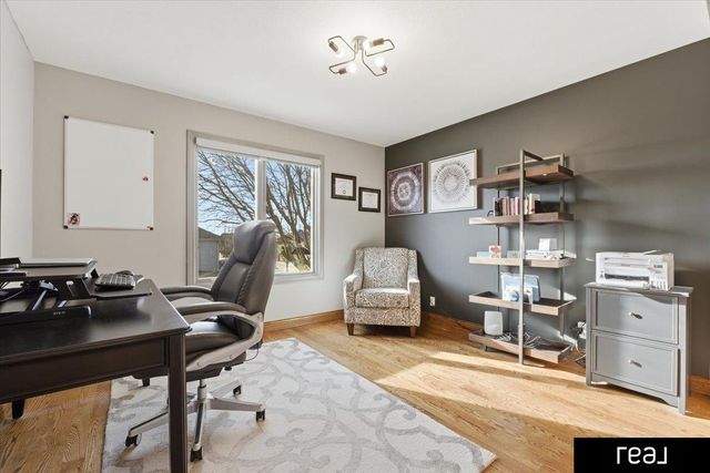 11796 Whitmore Street, Omaha, NE 68142