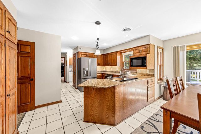 3427 Foxwood ROAD, Racine, WI 53405