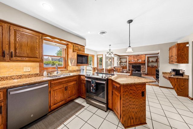 3427 Foxwood ROAD, Racine, WI 53405