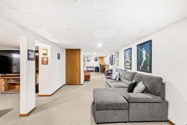 3427 Foxwood ROAD, Racine, WI 53405