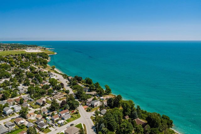 3427 Foxwood ROAD, Racine, WI 53405