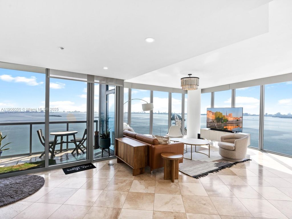 601 NE 36th St 2312, Miami, FL 33137