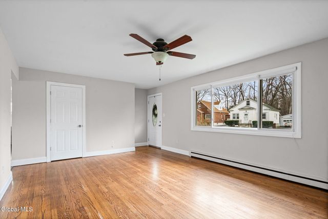 442 Russell Road, Bethlehem, NY 12203