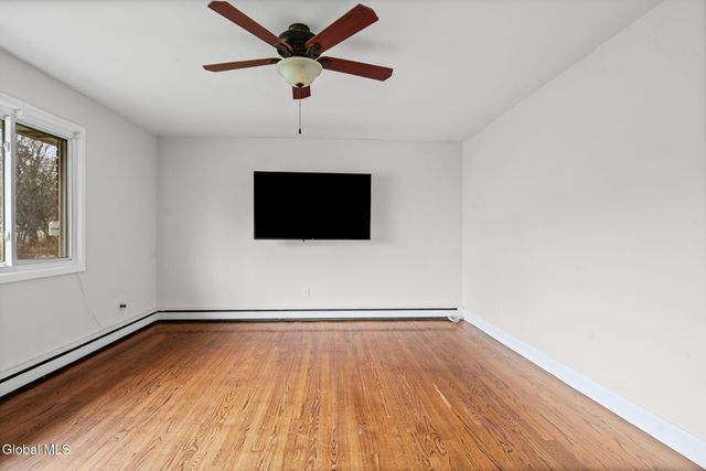 442 Russell Road, Bethlehem, NY 12203