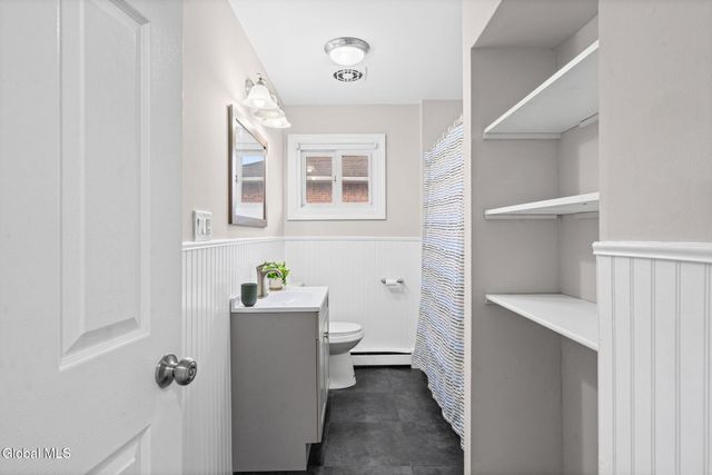 442 Russell Road, Bethlehem, NY 12203