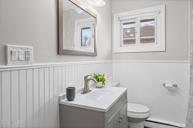 442 Russell Road, Bethlehem, NY 12203