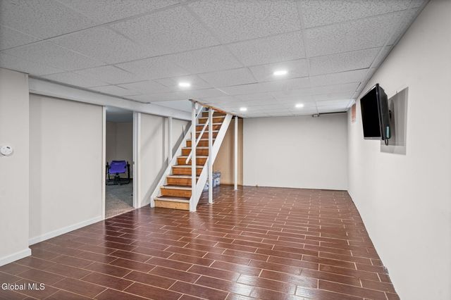 442 Russell Road, Bethlehem, NY 12203