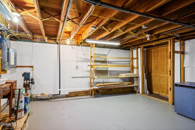 442 Russell Road, Bethlehem, NY 12203