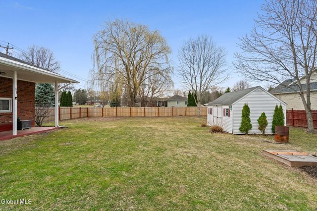 442 Russell Road, Bethlehem, NY 12203