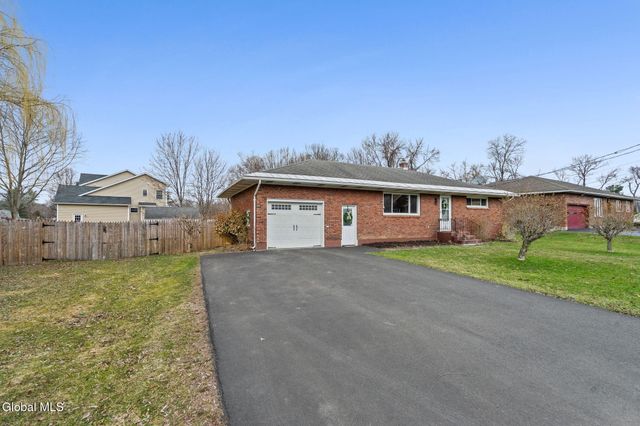 442 Russell Road, Bethlehem, NY 12203