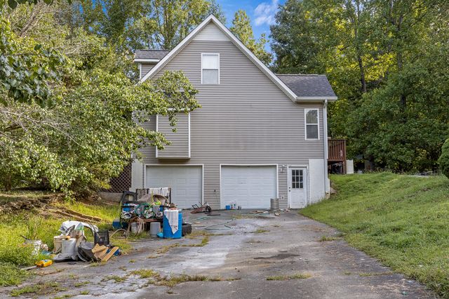 1059 Baker Bridge Road NE, Charleston, TN 37310