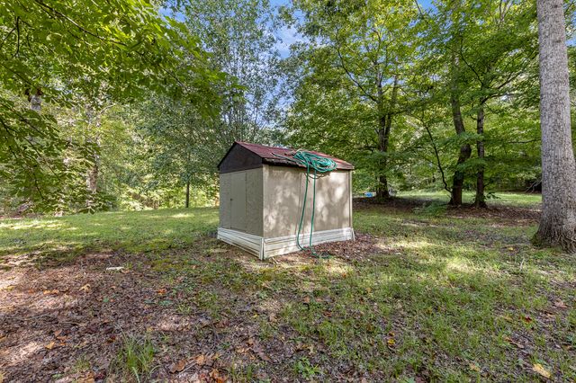 1059 Baker Bridge Road NE, Charleston, TN 37310