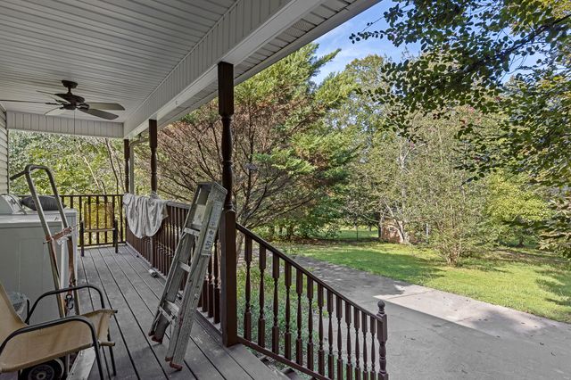 1059 Baker Bridge Road NE, Charleston, TN 37310