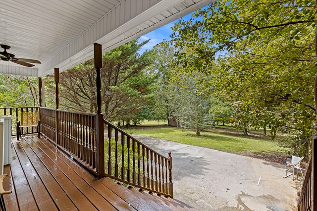 1059 Baker Bridge Road NE, Charleston, TN 37310