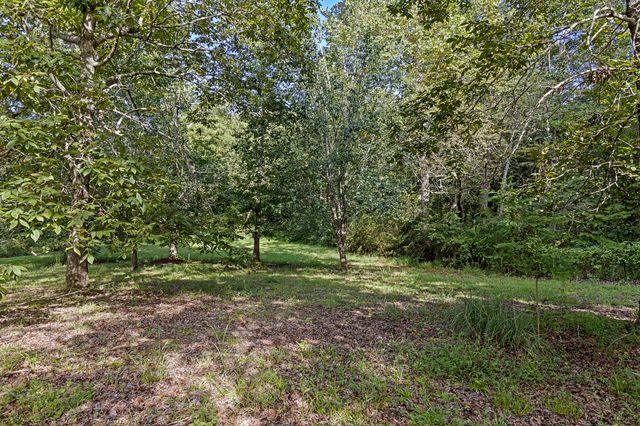 1059 Baker Bridge Road NE, Charleston, TN 37310