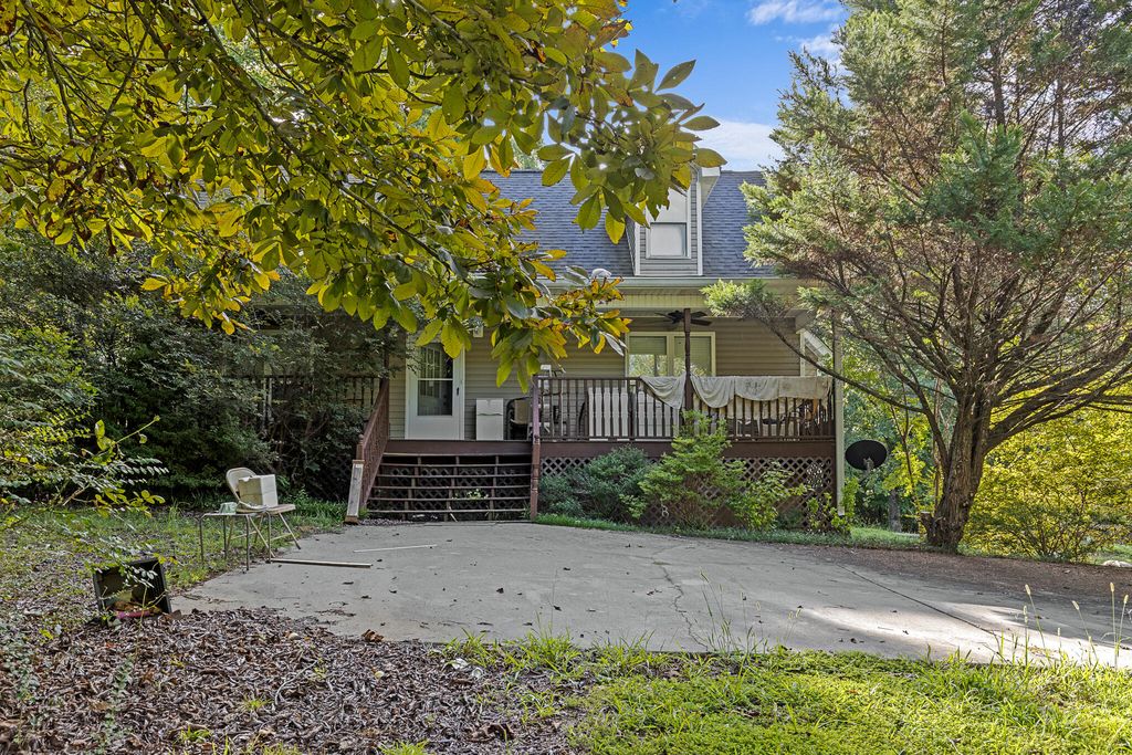 1059 Baker Bridge Road NE, Charleston, TN 37310