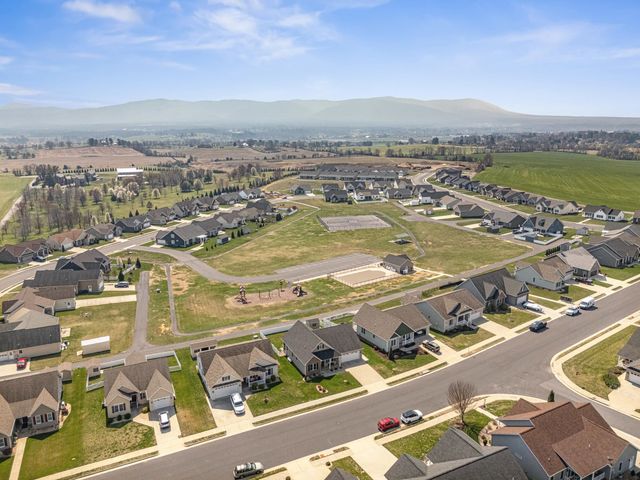 53 MARBLE DR, Stuarts Draft, VA 24477