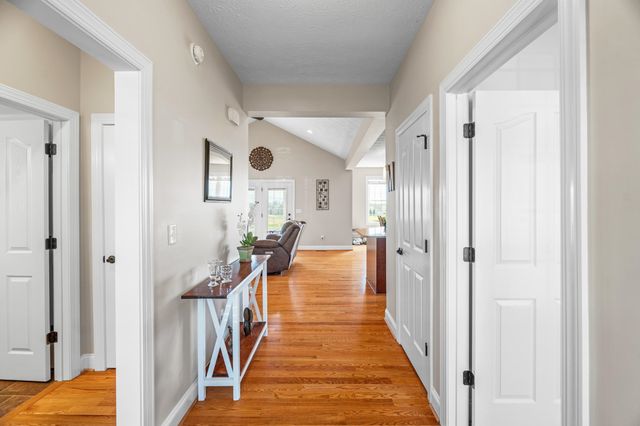 53 MARBLE DR, Stuarts Draft, VA 24477