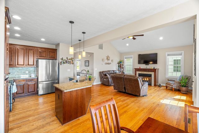 53 MARBLE DR, Stuarts Draft, VA 24477