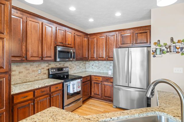 53 MARBLE DR, Stuarts Draft, VA 24477