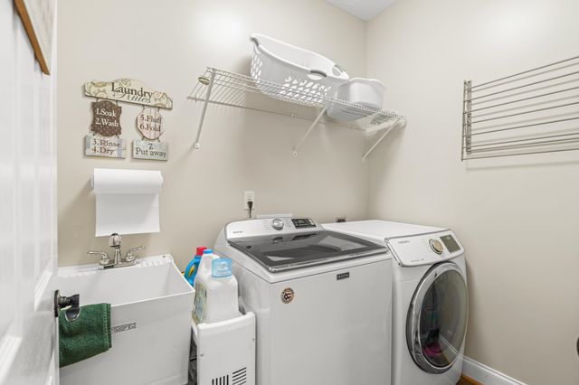 53 MARBLE DR, Stuarts Draft, VA 24477