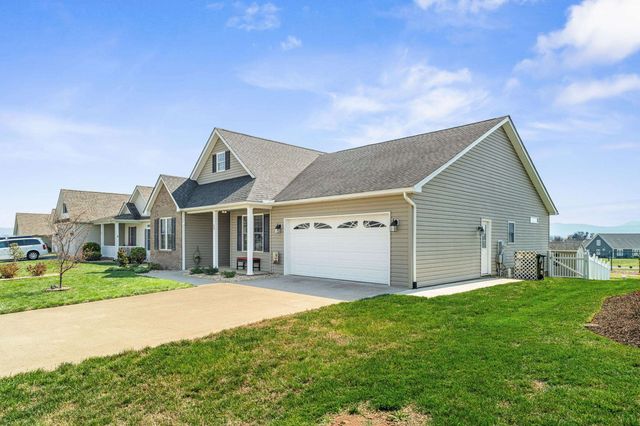 53 MARBLE DR, Stuarts Draft, VA 24477