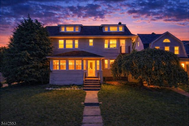 700 Park Ave, Elizabeth City, NJ 07208