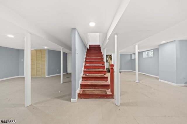 700 Park Ave, Elizabeth City, NJ 07208