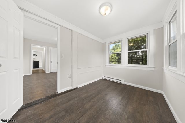 700 Park Ave, Elizabeth City, NJ 07208