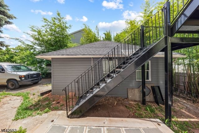 700 Park Ave, Elizabeth City, NJ 07208