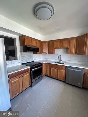 1909 FORT MONROE CT, Dumfries, VA 22026