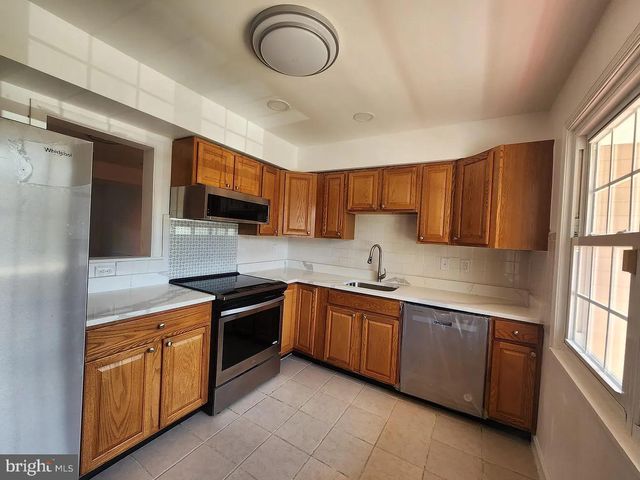 1909 FORT MONROE CT, Dumfries, VA 22026