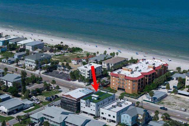 2205 GULF BOULEVARD B, Indian Rocks Beach, FL 33785