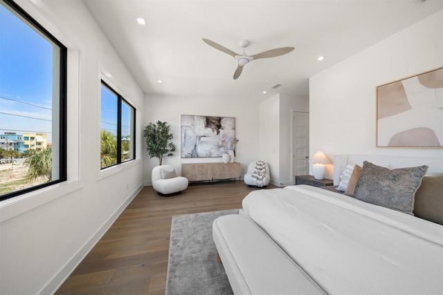 2205 GULF BOULEVARD B, Indian Rocks Beach, FL 33785