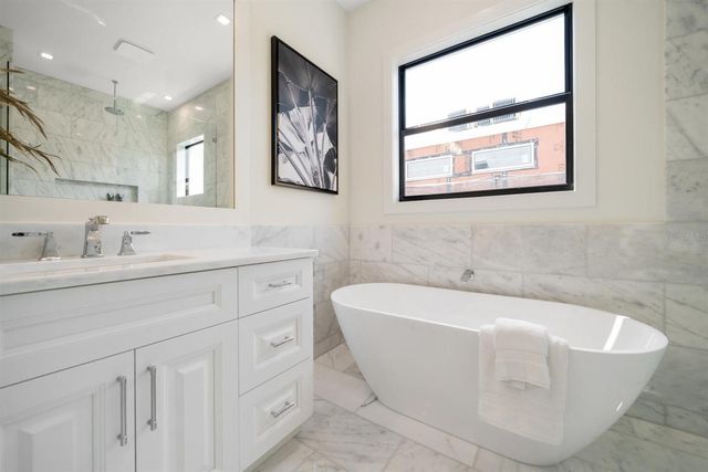 2205 GULF BOULEVARD B, Indian Rocks Beach, FL 33785