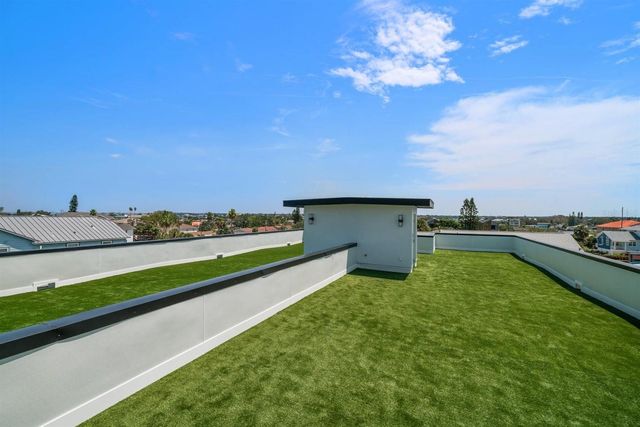 2205 GULF BOULEVARD B, Indian Rocks Beach, FL 33785