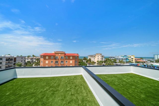 2205 GULF BOULEVARD B, Indian Rocks Beach, FL 33785