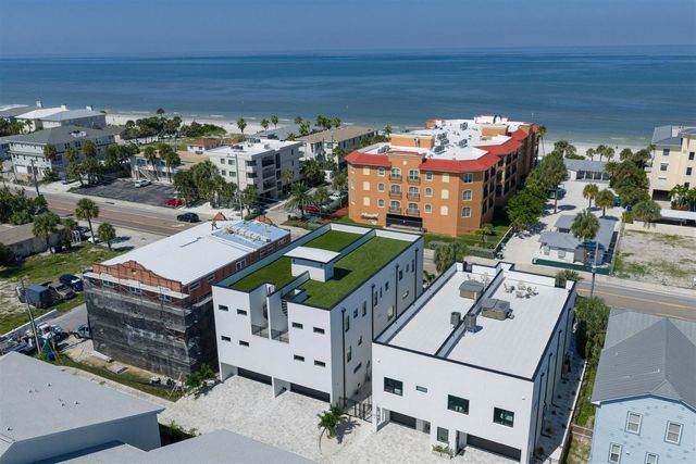 2205 GULF BOULEVARD B, Indian Rocks Beach, FL 33785