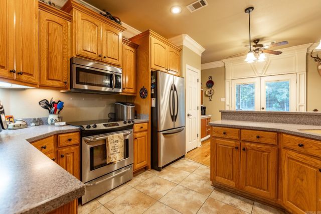 32 Cypress Creek Drive, Cabot, AR 72023