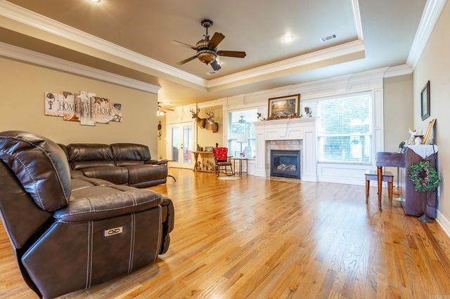 32 Cypress Creek Drive, Cabot, AR 72023