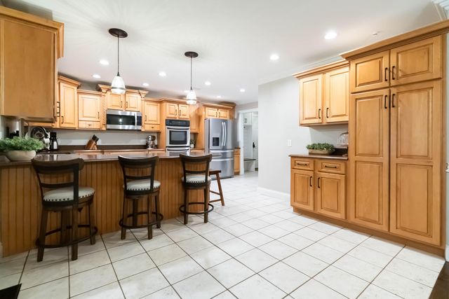 75 Ferry Hill Drive, Somerset, KY 42503