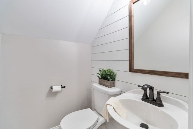 75 Ferry Hill Drive, Somerset, KY 42503